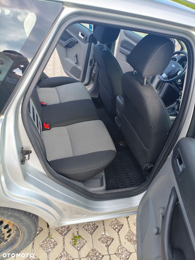 Ford Focus 1.8 TDCi Titanium - 13