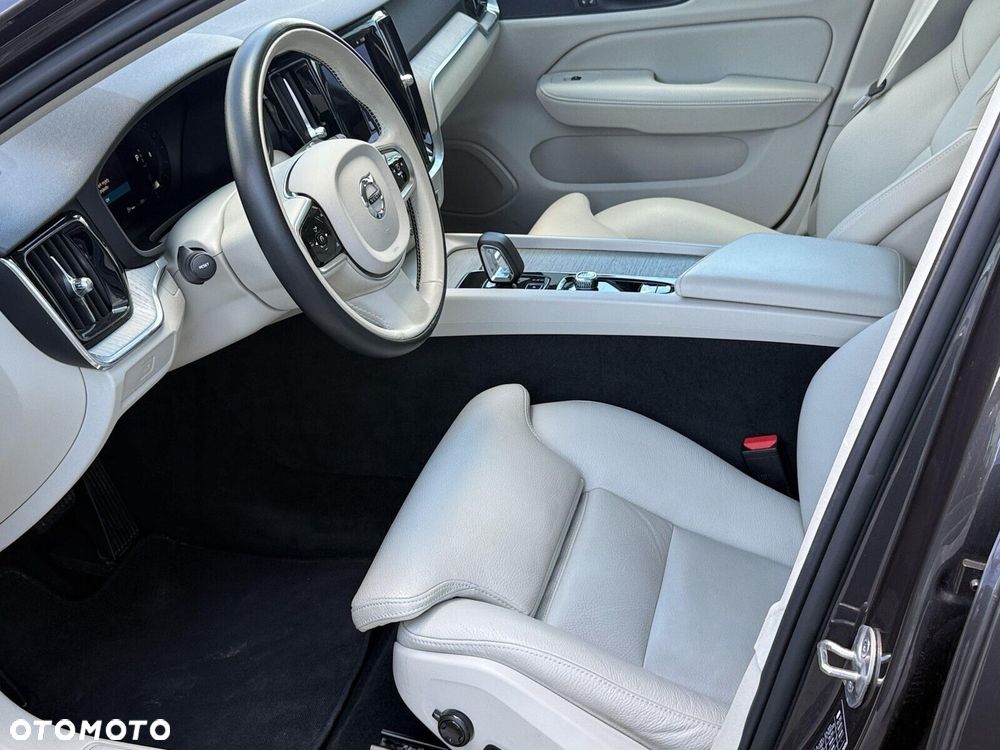 Volvo V60 B4 B Plus Bright - 12