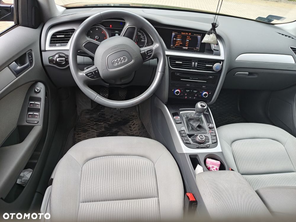 Audi A4 Avant - 8