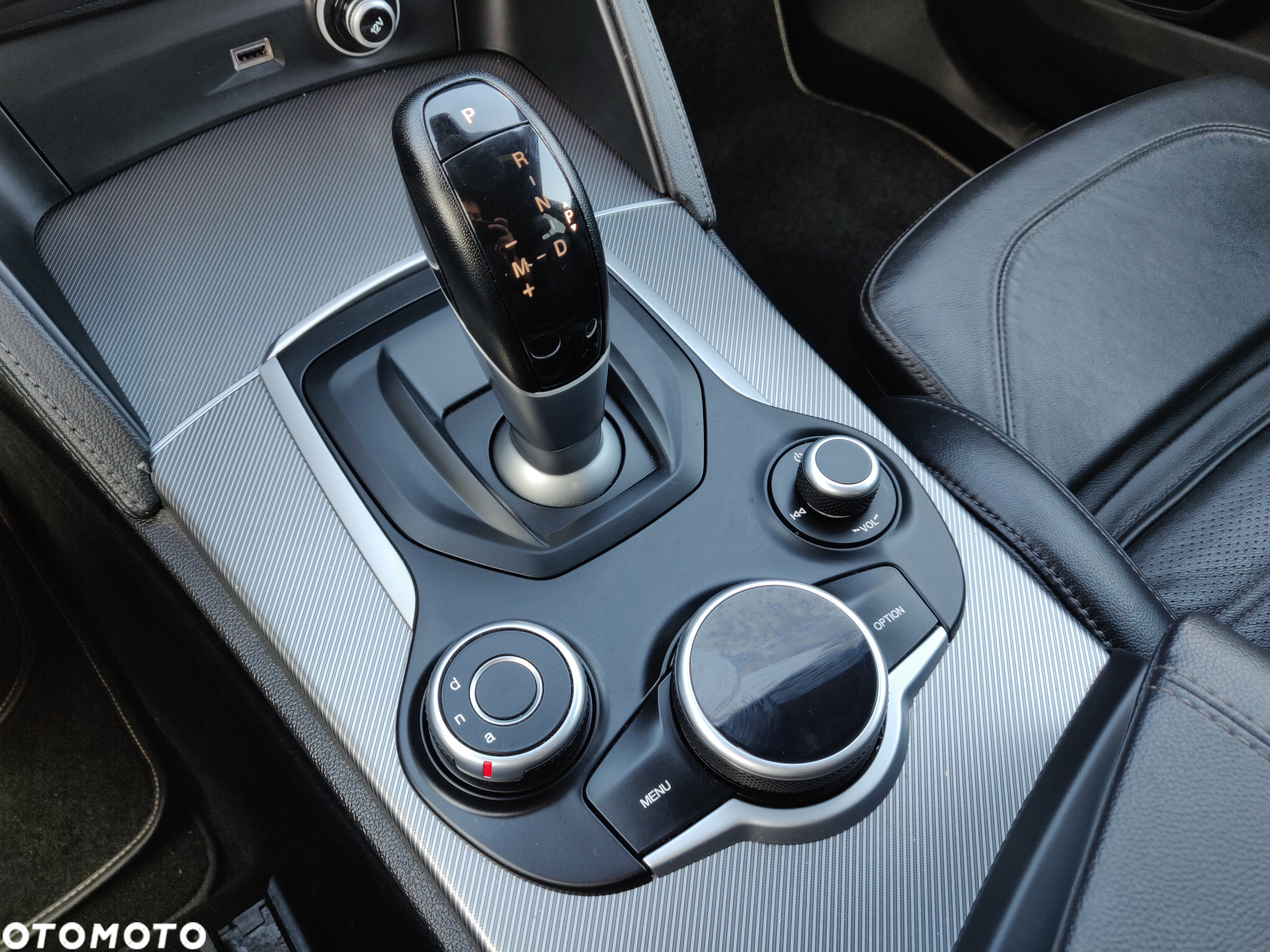 Alfa Romeo Stelvio - 20