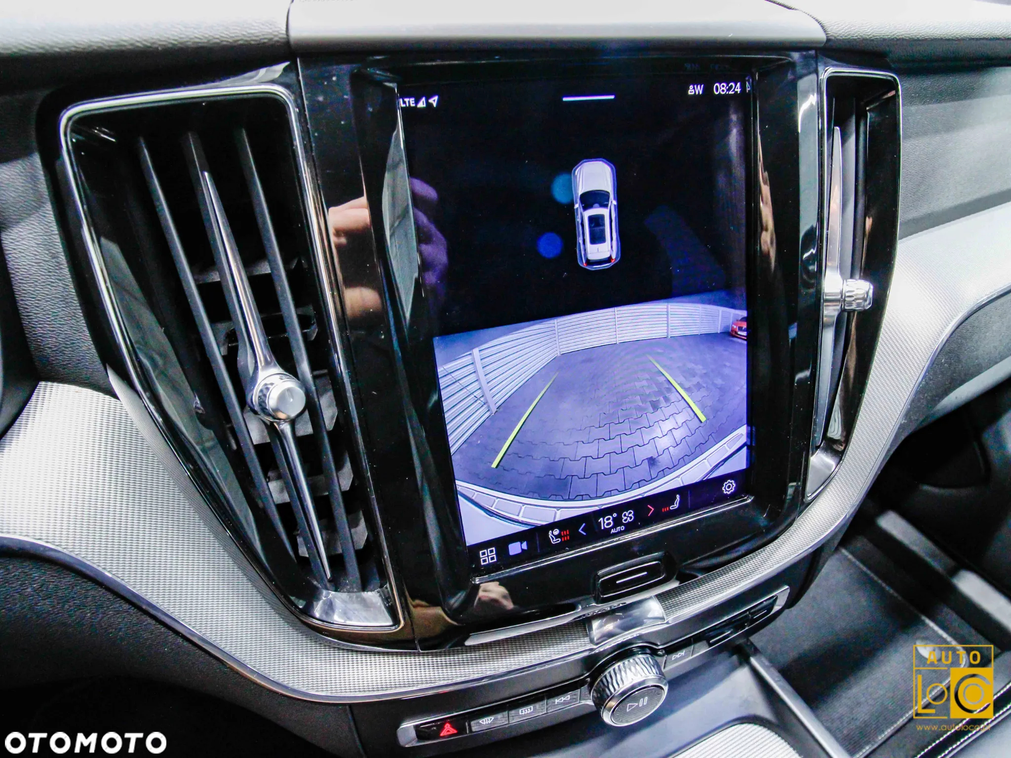 Volvo XC 60 T4 R-Design - 21