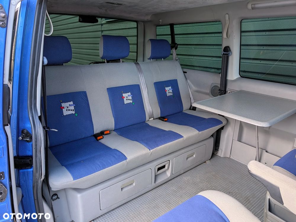 Volkswagen Multivan - 19