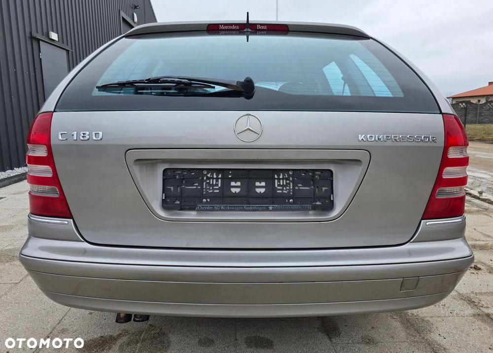 Mercedes-Benz Klasa C 180 Kompressor Avantgarde Sport Edition - 7