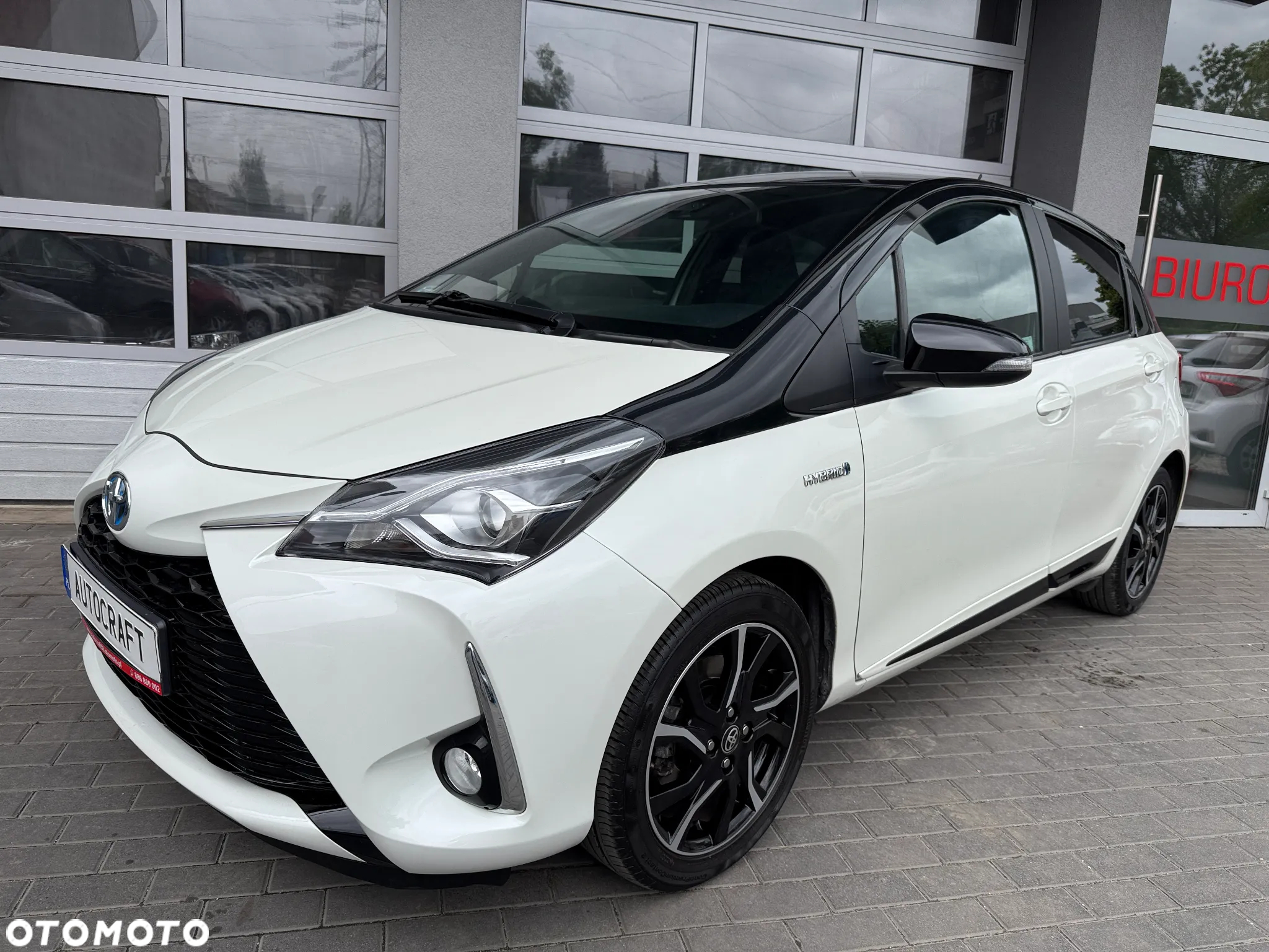 Toyota Yaris Hybrid 100 Selection Passion - 26