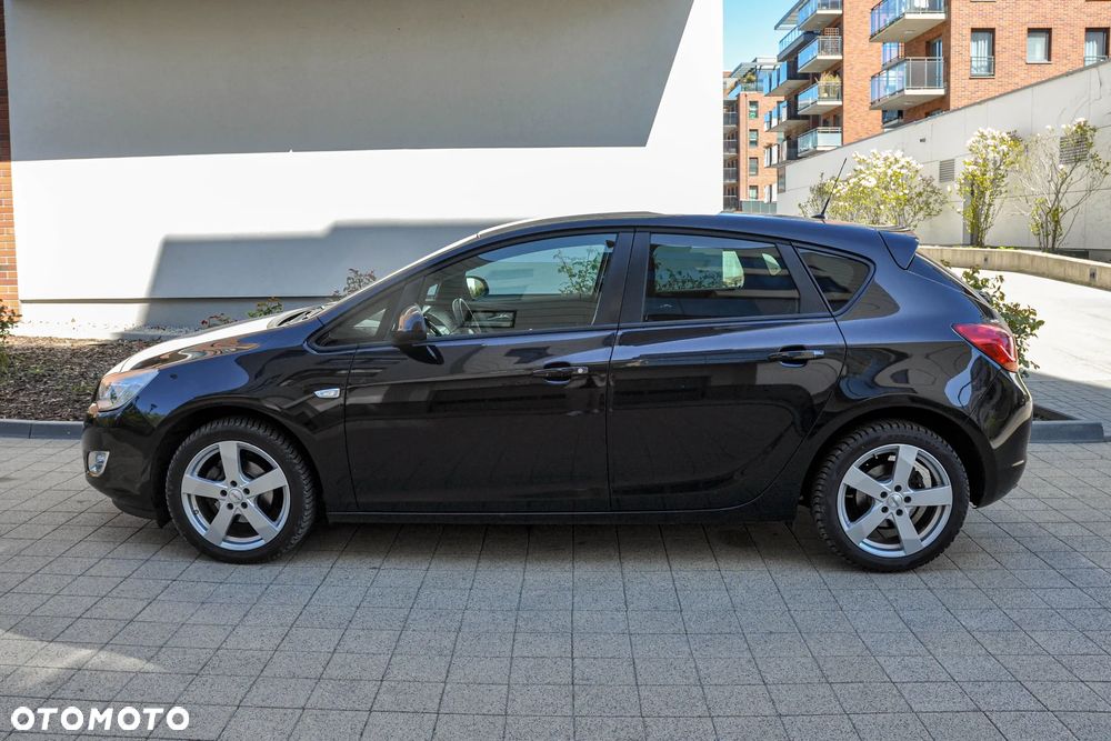 Opel Astra - 2