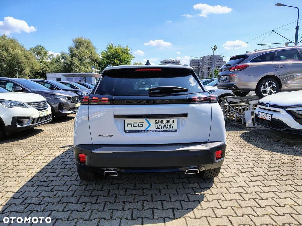 Peugeot 2008 - 6