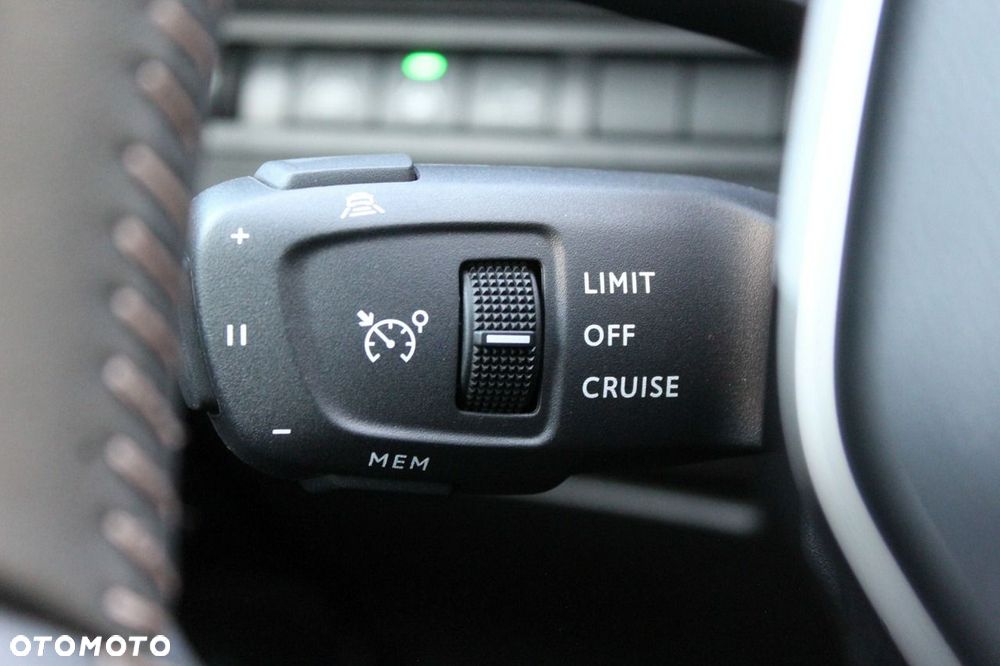 Peugeot 5008 1.5 BlueHDi Allure Pack S&S EAT8 - 26