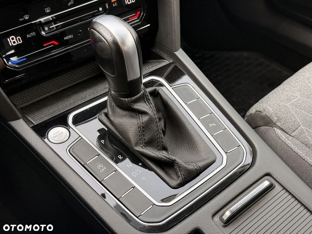 Volkswagen Passat Variant 1.5 TSI EVO Business DSG - 15