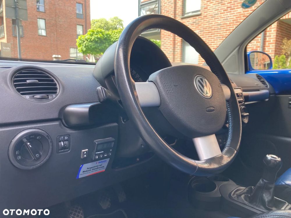 Volkswagen New Beetle - 15