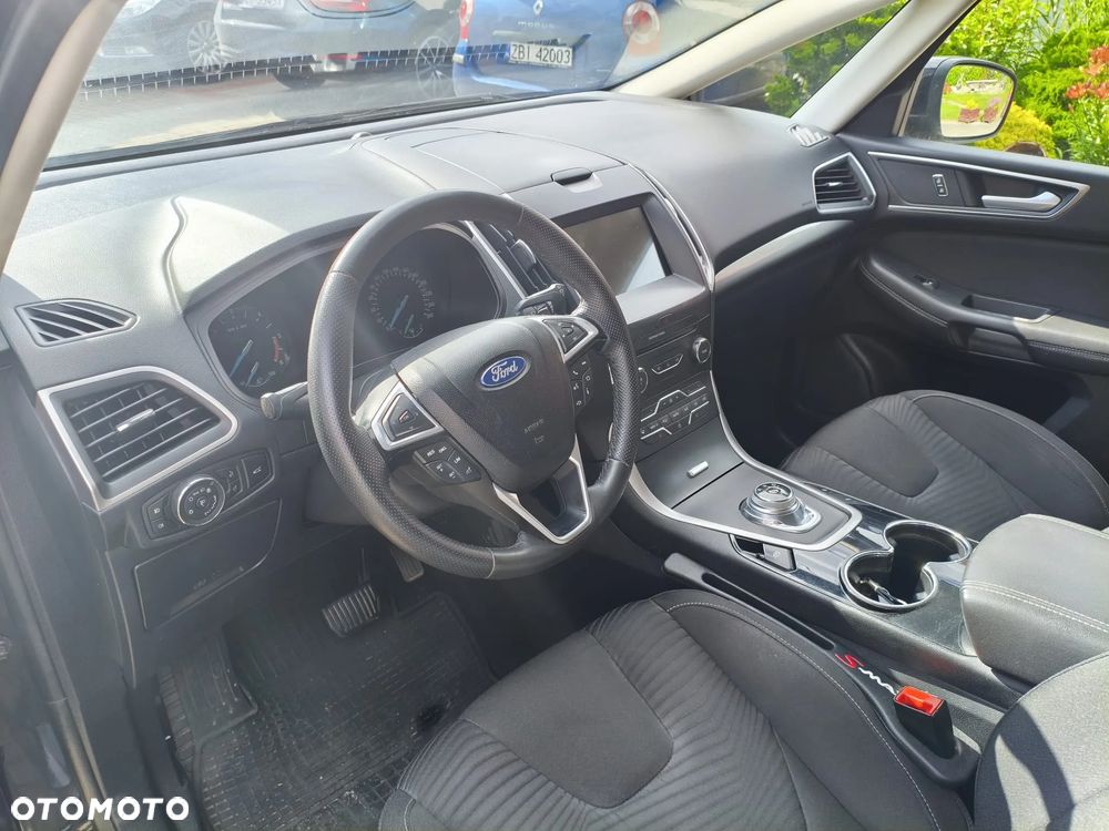 Ford S-Max - 12