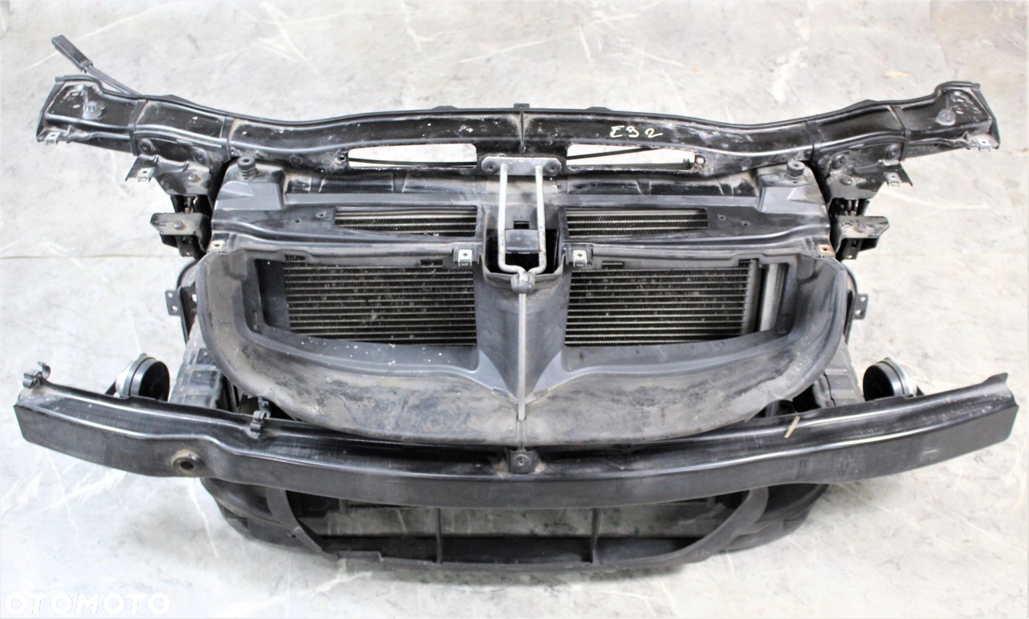 PAS PRZEDNI CHŁODNICE BMW E92 E93 2.5B 3.0B N52B30 WENTYLATOR - 1