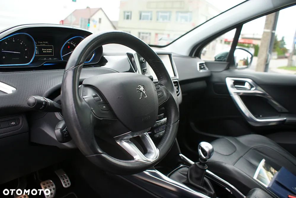 Peugeot 2008 e-HDi FAP 115 STOP & START Allure - 13