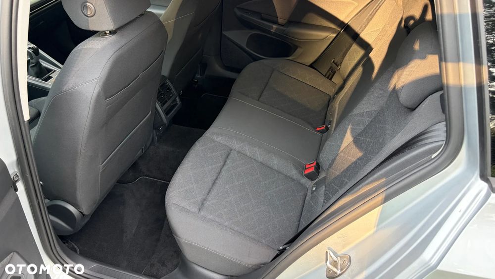 Volkswagen Golf 2.0 TDI Life - 9