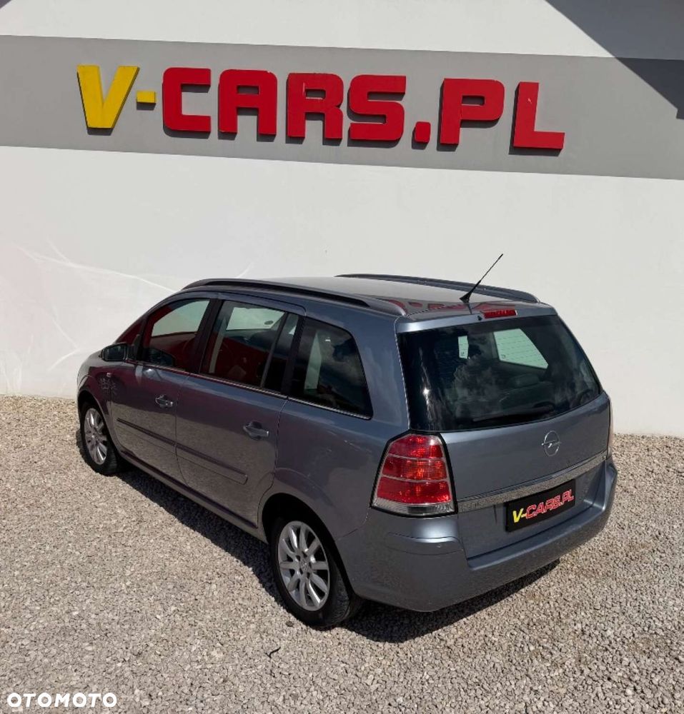 Opel Zafira - 13
