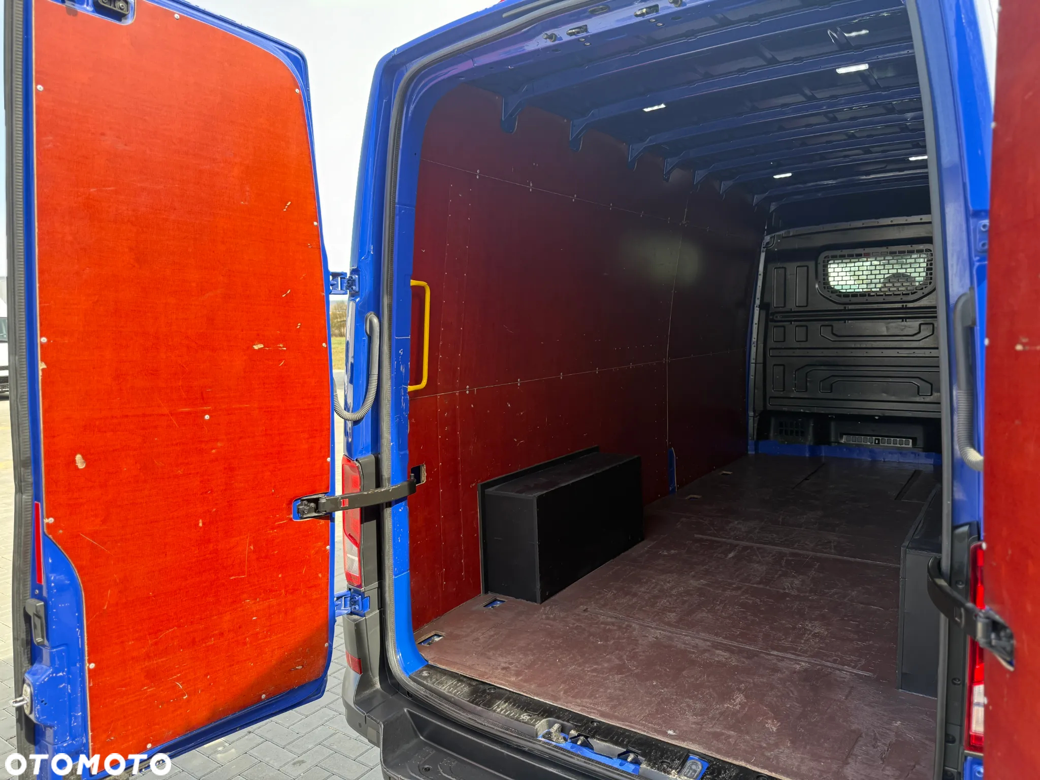 Volkswagen Crafter 2.0 140KM / Długi L4 H2 / 2021 / ZAREJESTROWANY / Po Serwisie / BEZ WKŁADU - 11