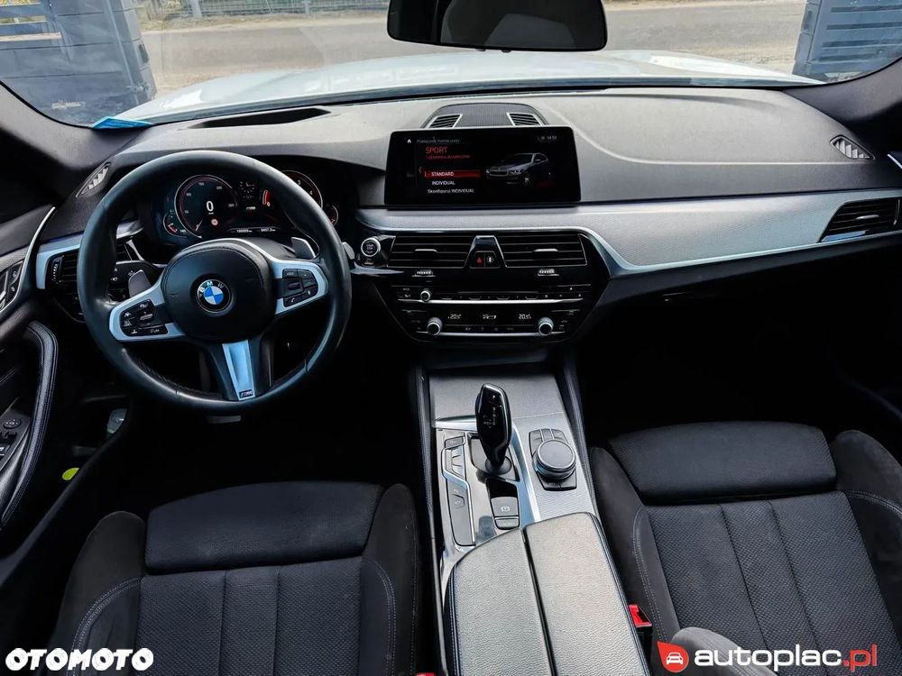 BMW Seria 5 520d M Sport sport - 27
