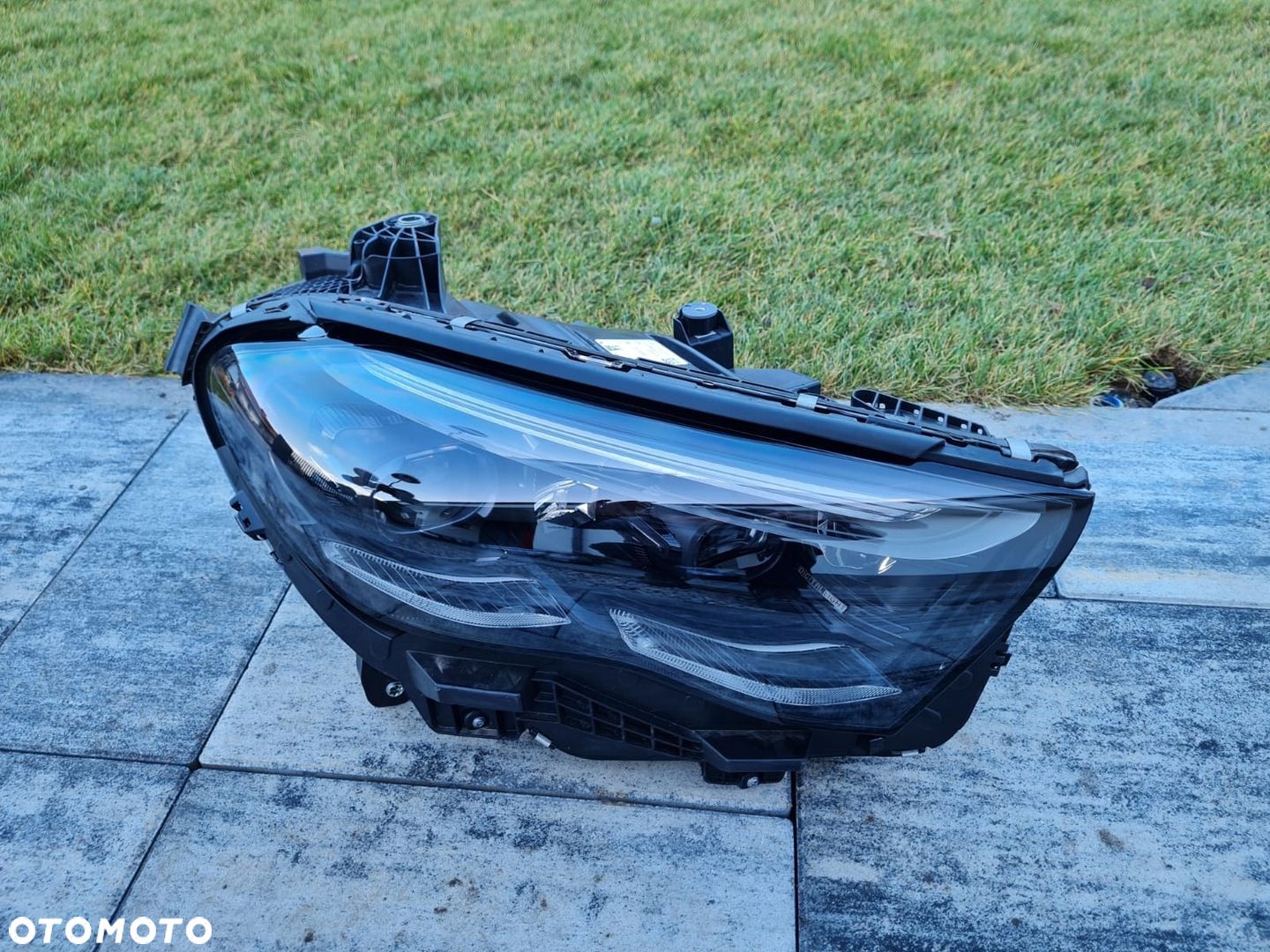 MERCEDES E KLASA W214 214 Lampa prawa przód Full Led Digital Light - 1