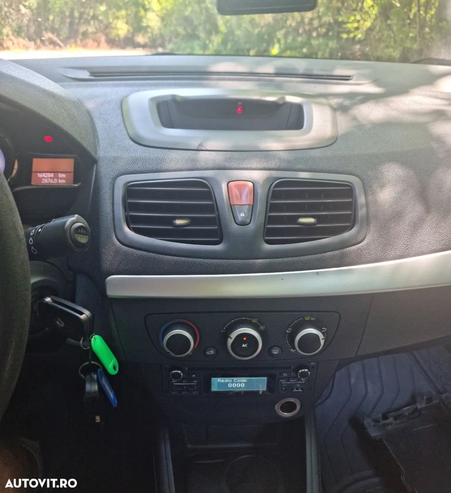 Renault Fluence 1.6 Privilege - 19