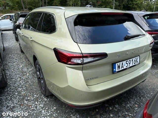 Skoda Superb 1.5 TSI mHEV Selection DSG - 3