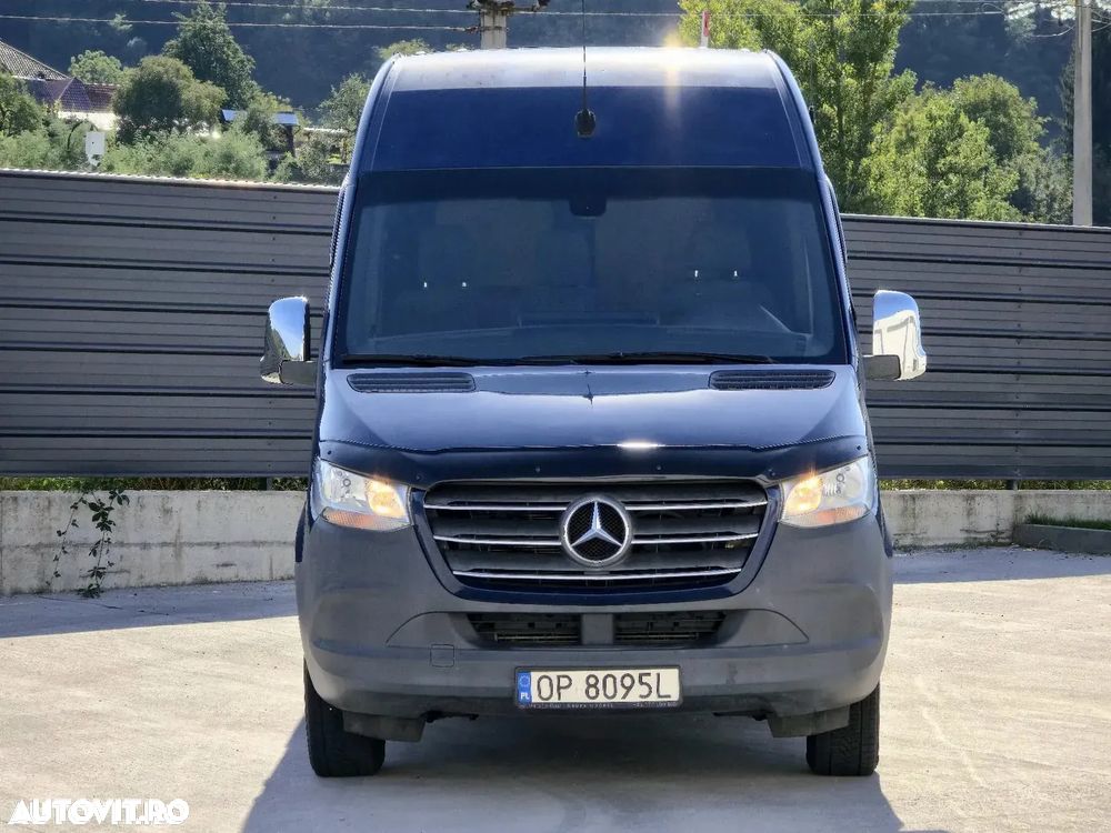 Mercedes-Benz Sprinter - 13