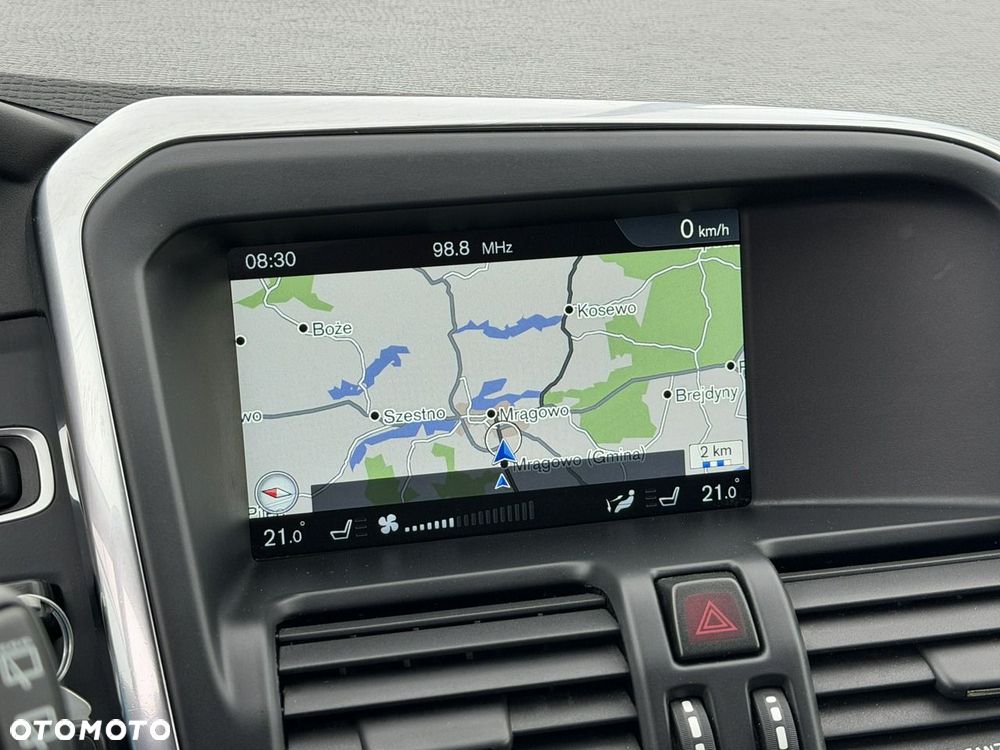 Volvo XC 60 D4 SCR Momentum - 25