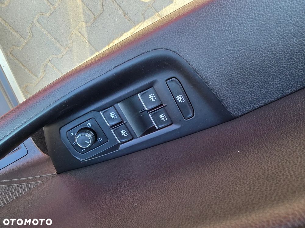 Volkswagen Passat Variant - 21