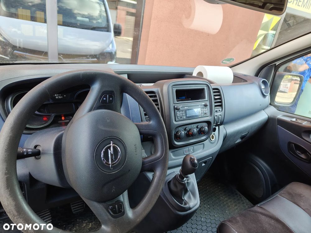 Opel Vivaro - 4