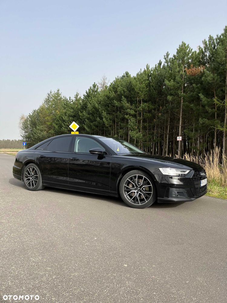 Audi A8 - 2