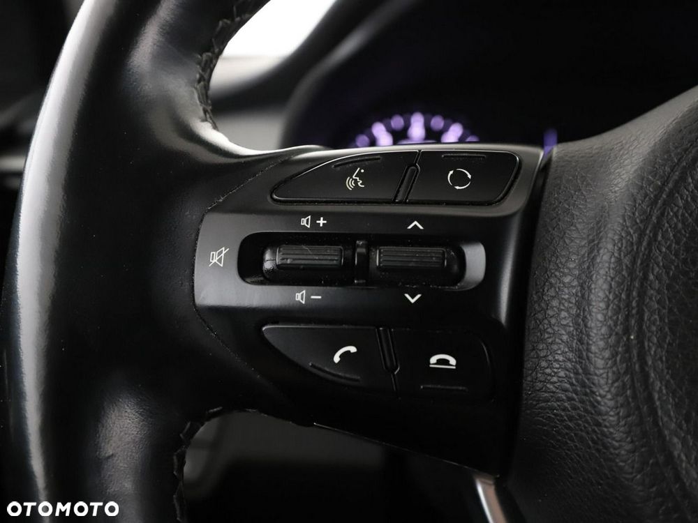 Kia Stonic 1.0 T-GDI 100 OPF Vision - 28