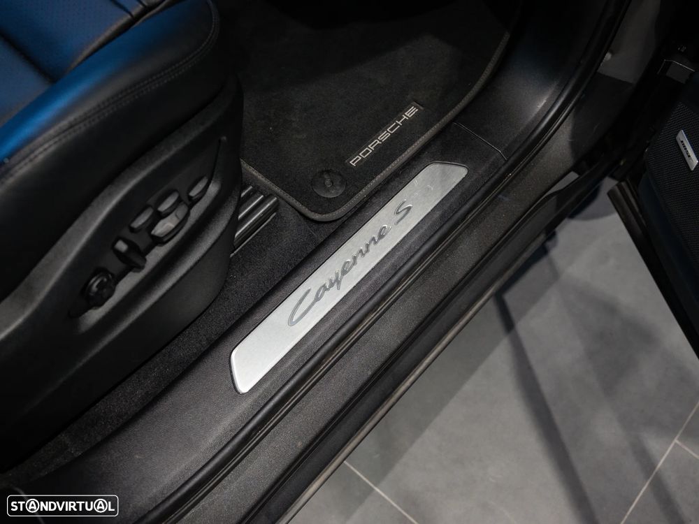 Porsche Cayenne S E-Hybrid — fotografia 40