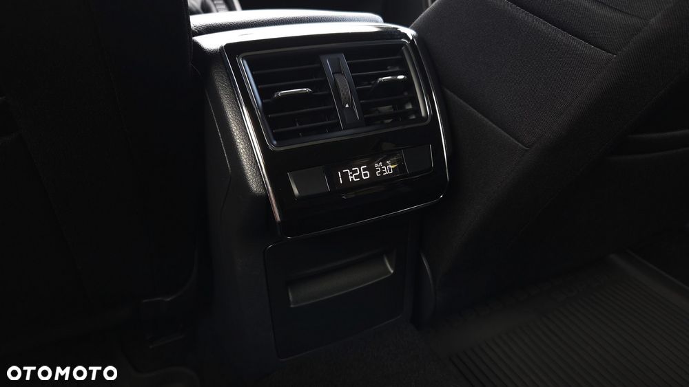 Skoda Superb 2.0 TDI Ambition - 14