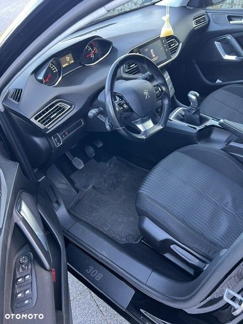 Peugeot 308 1.2 PureTech Allure S&S - 7