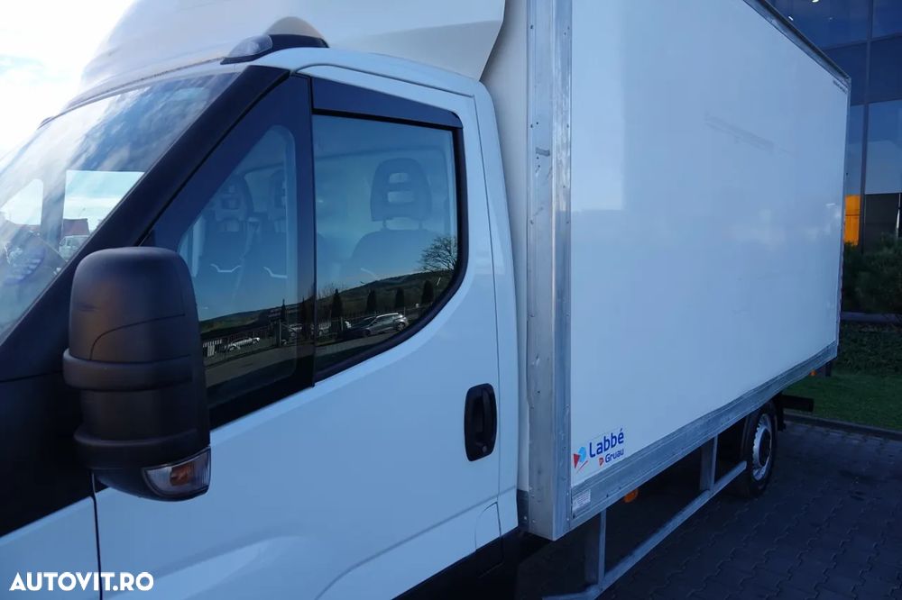 Iveco DAILY 35-160 / 3.0 D / 4.3 M CONTAINER / 750 kg LIFT / TWIN GVWR: 3500 KG / 2021 / IMPORTAT - 11