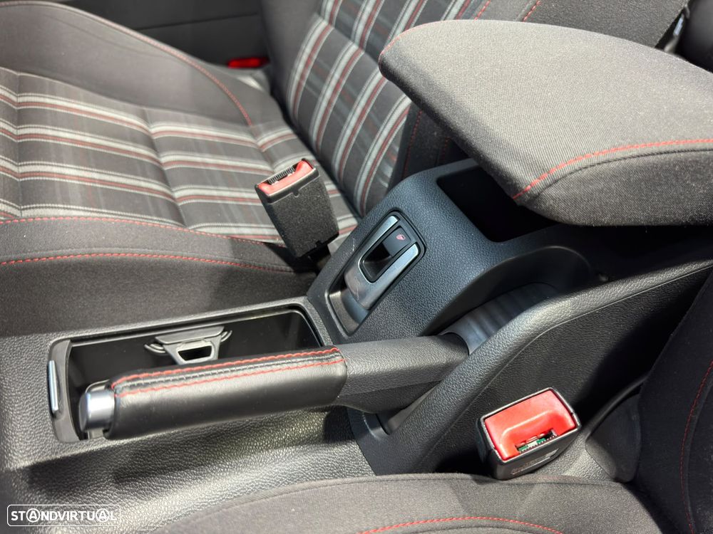 VW Golf Cabriolet GTI - 28