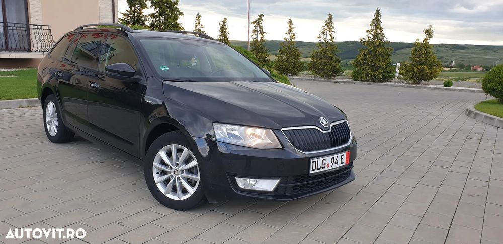 Skoda Octavia 2.0 TDI (Green tec) DSG Style - 2