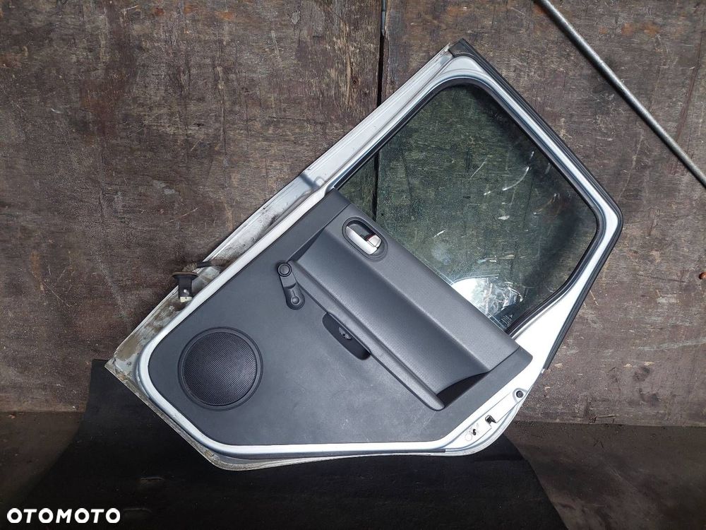 DRZWI KOMPLETNE PRAWY TYŁ MITSUBISHI COLT VI 21H HB 5D - 3