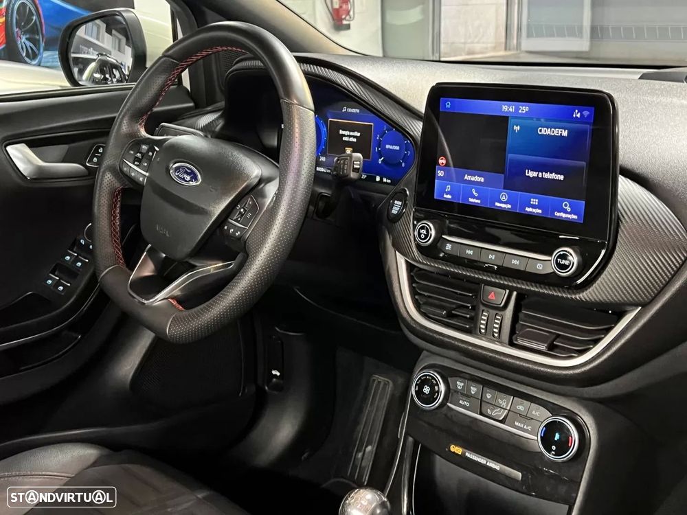 Ford Puma 1.0 EcoBoost MHEV ST-Line X Vivid Ruby Edition - 30