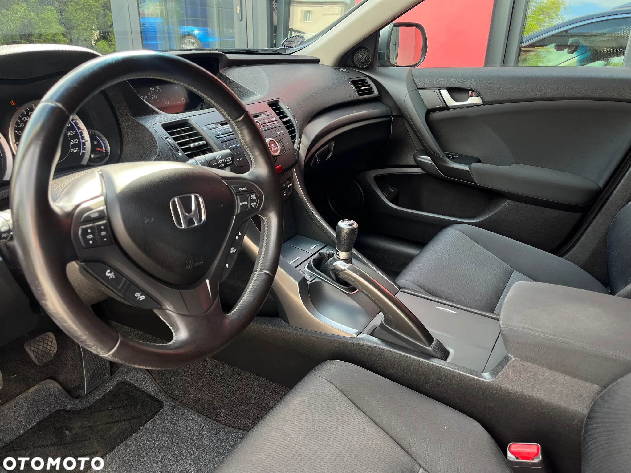 Honda Accord 2.0 Executive - 24