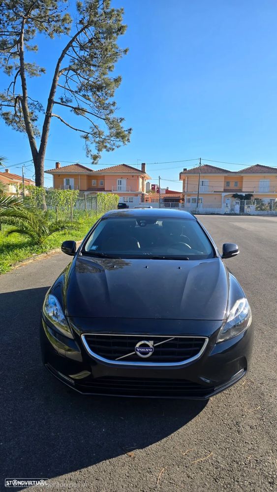 Volvo V40 D2 Momentum - 3