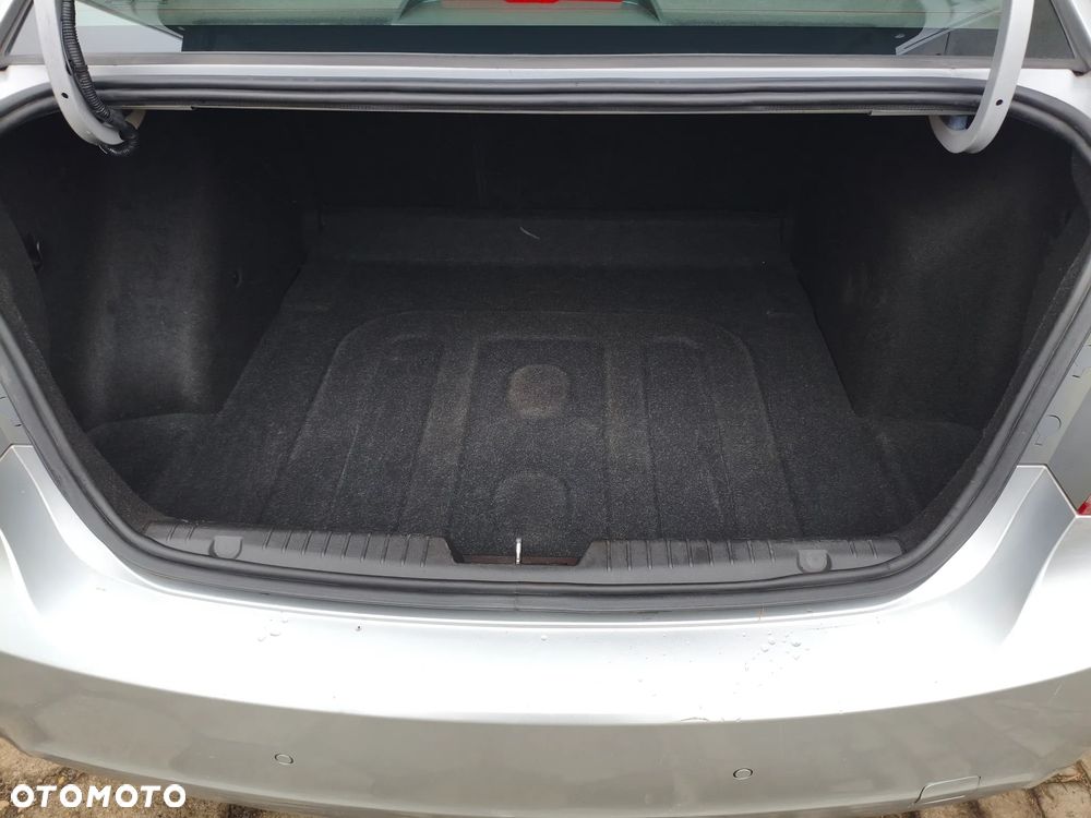 Chevrolet Cruze 1.8 LS+ - 12