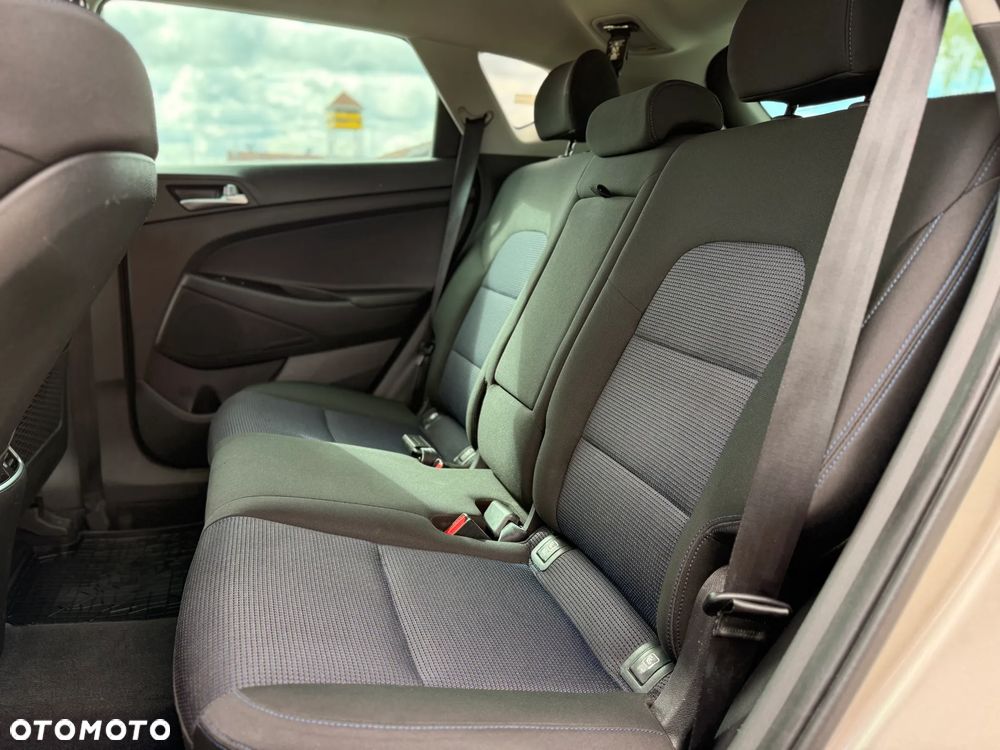 Hyundai Tucson 1.6 GDI BlueDrive Comfort 2WD - 11