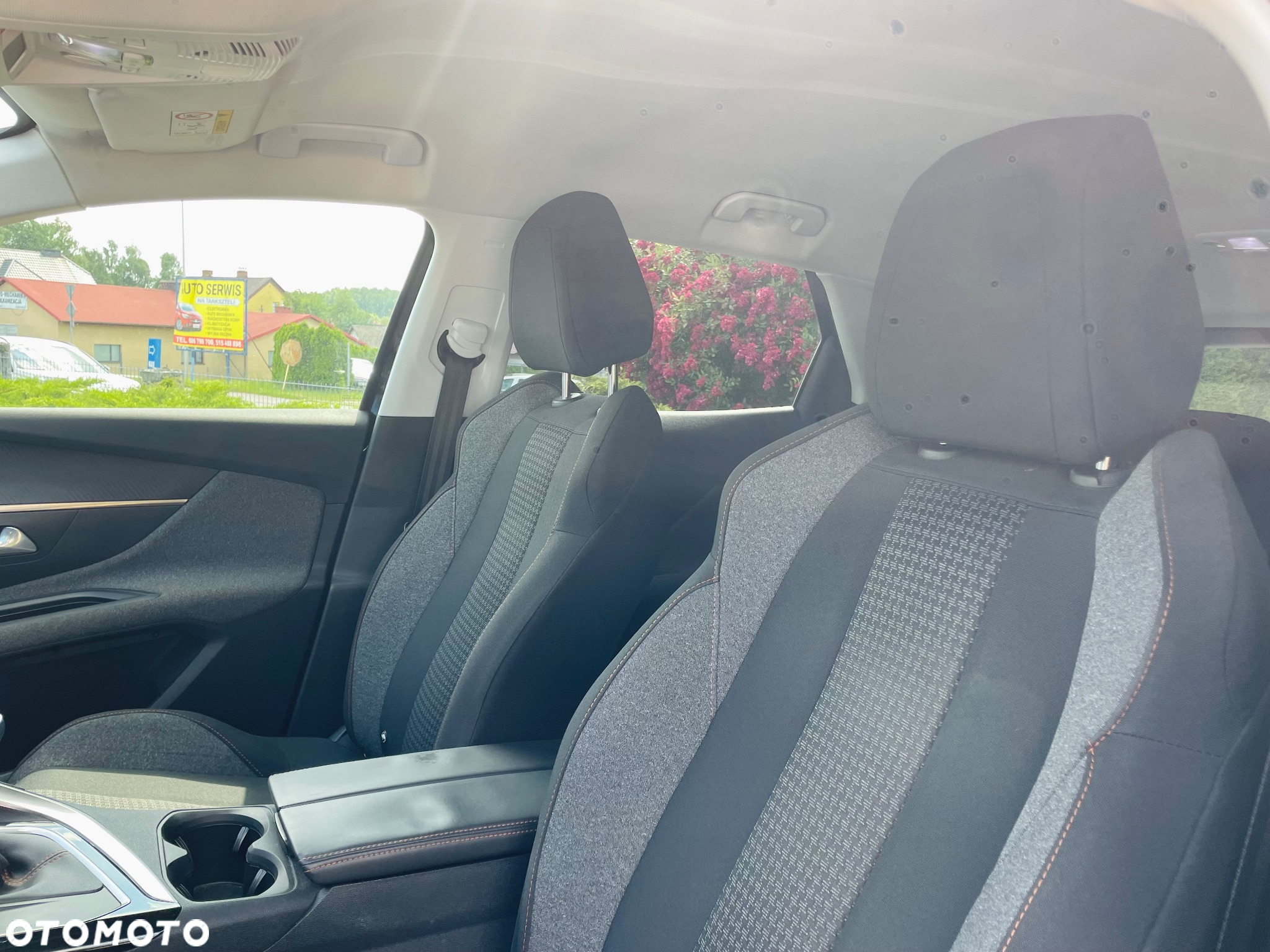 Peugeot 3008 1.2 PureTech Allure S&S - 12