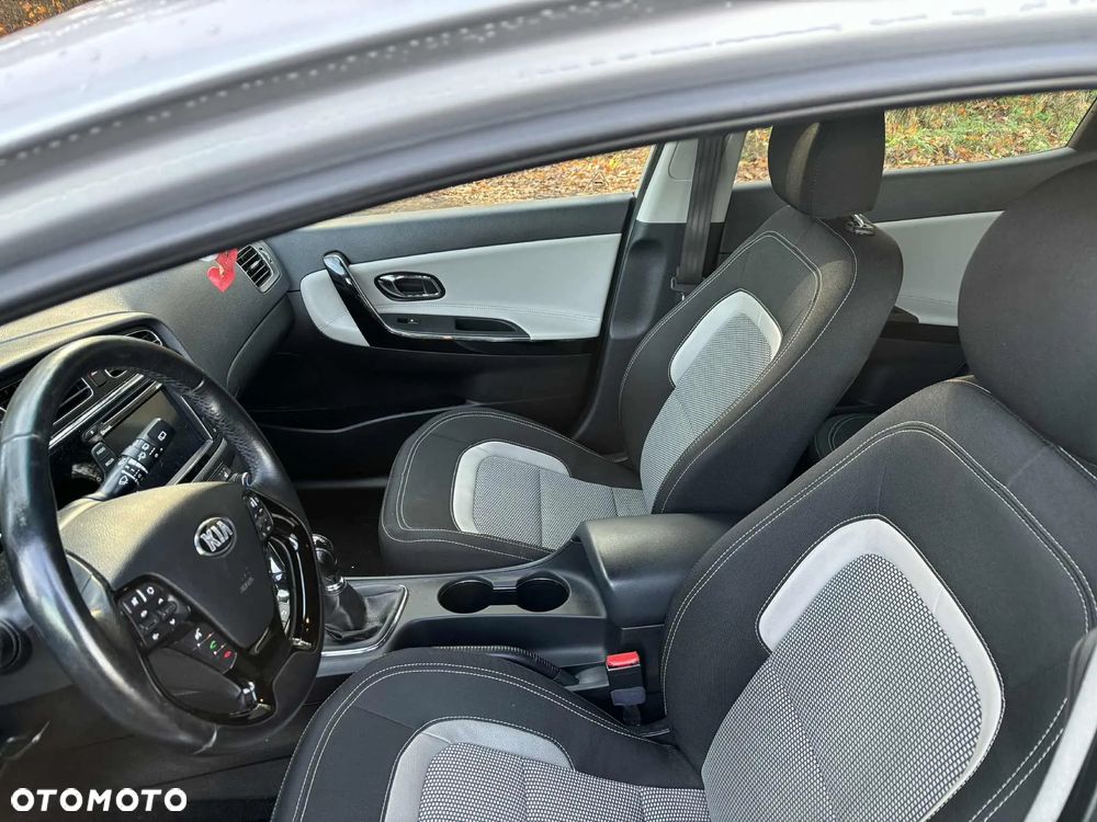 Kia Ceed ver-cee-d-1-4-l - 6