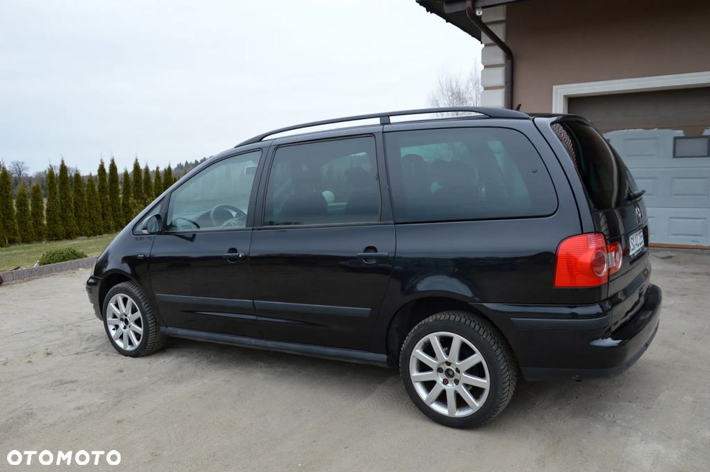 Volkswagen Sharan 1.9 TDI Comfortline Family - 7