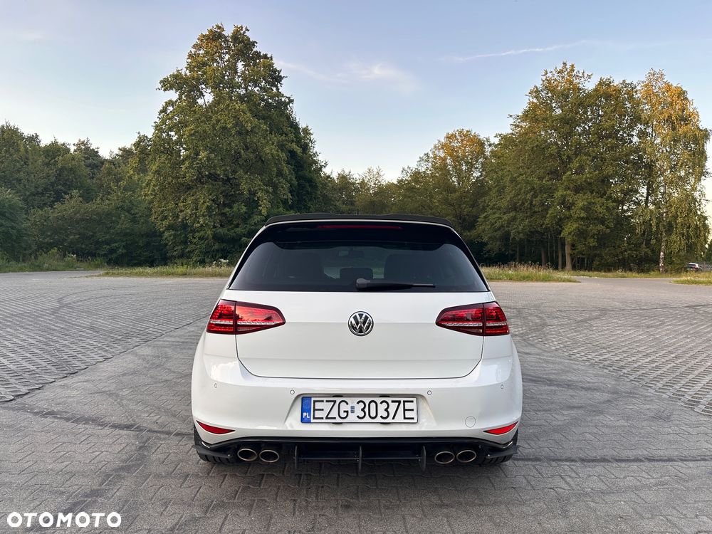 Volkswagen Golf - 6