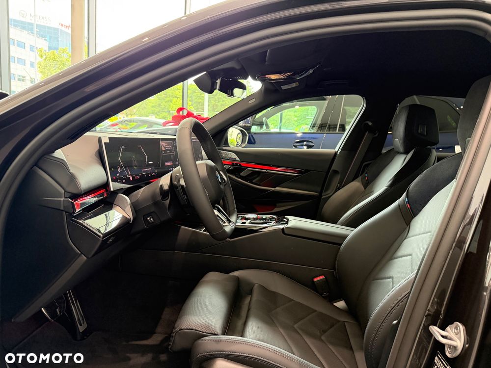 BMW Seria 5 520d xDrive mHEV - 4