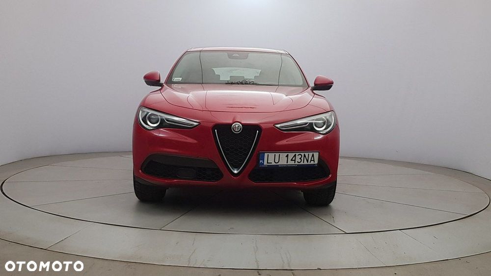 Alfa Romeo Stelvio - 2