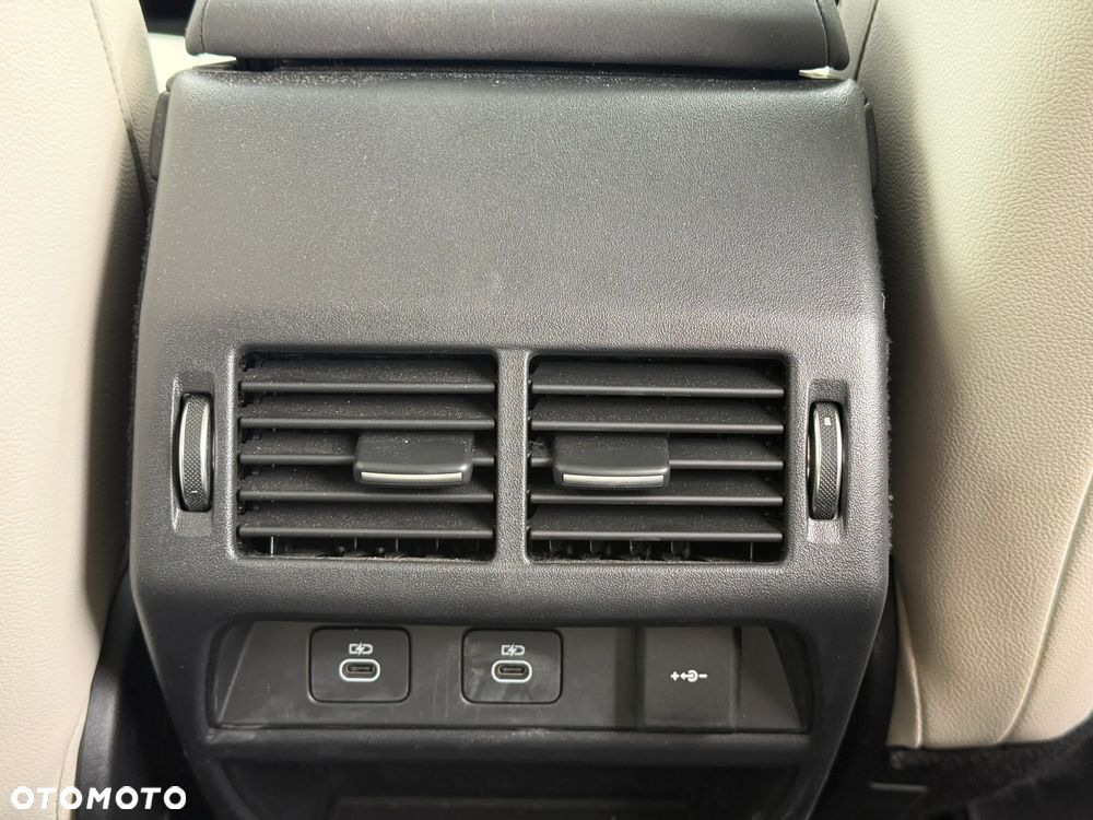 Land Rover Discovery Sport D200 - 18