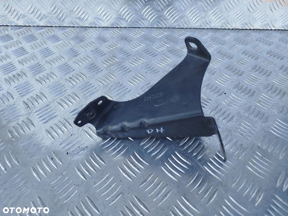 WSPORNIK ZDERZAKA PRAWY SCANIA NTG LIFT - 1