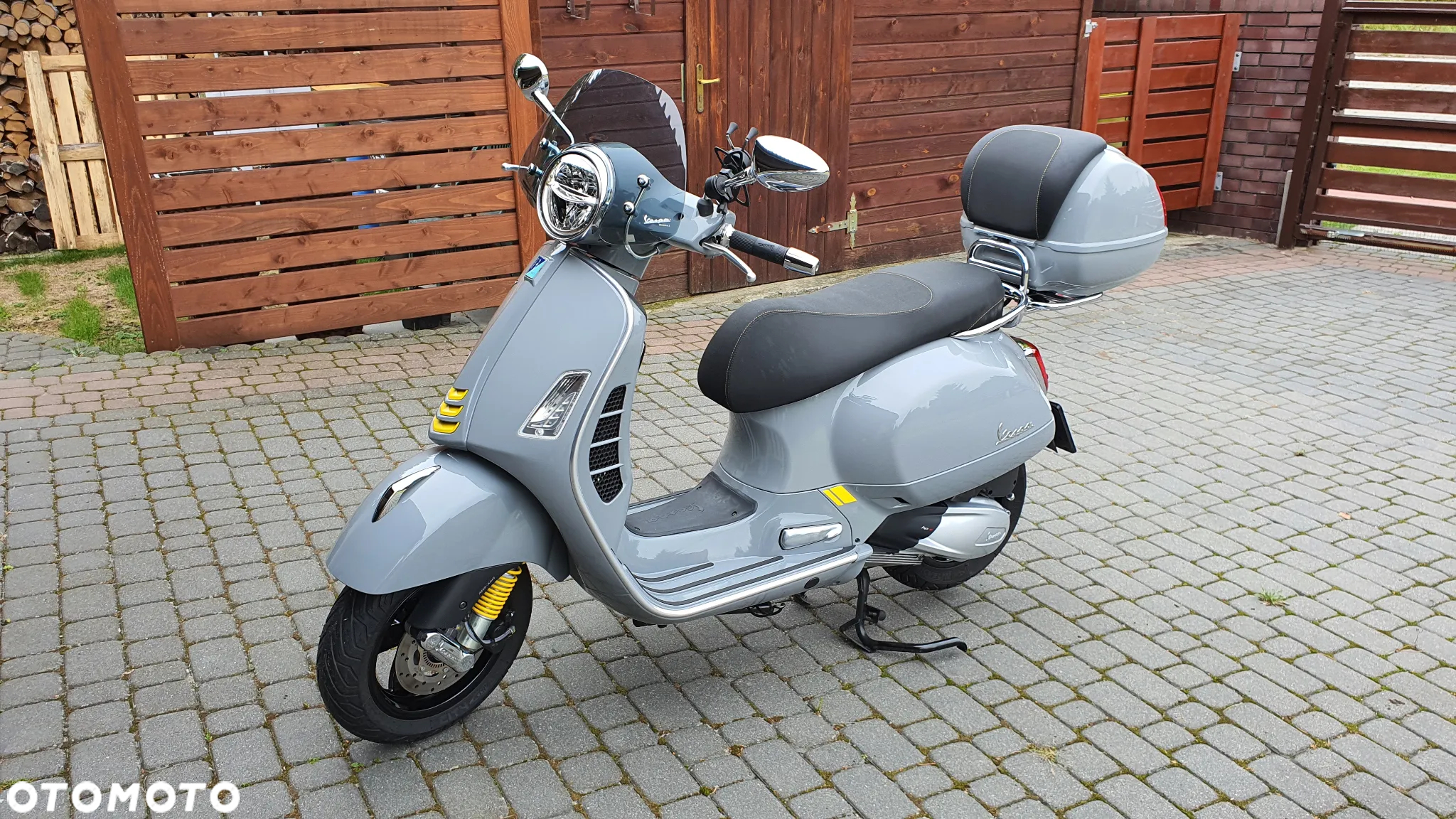 Piaggio Vespa - 14